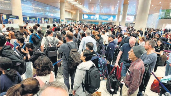 After Delhi, chaos hits Mumbai airport