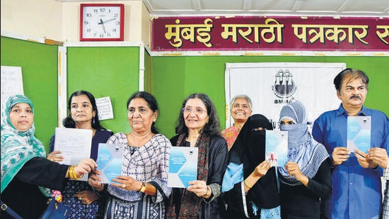 Mumbai, India - December 20, 2022: Dr. Noorjehan Safia Niaz and Zakia Soman, Co-founders, Bharatiya Muslim Mahila Andolan, during the release of a report on "Status of Women in Polygamous Marriage and the Need for Legal Protection" in the form of a book, at Mumbai Marathi Patrakar Sangh (MMPS), in Mumbai, India, on Tuesday, December 20, 2022. (Photo by Bhushan Koyande/HT Photo) (HT PHOTO)