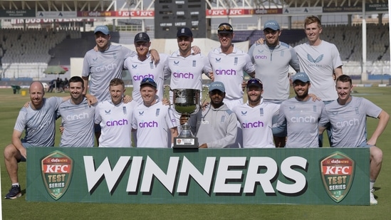 England sealed a 3-0 whitewash vs Pakistan in the three-match Test series.(AP)