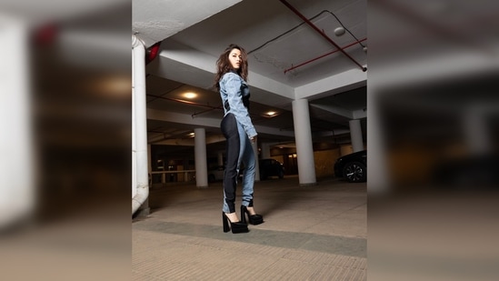 Tamannaah Bhatia amped up her look by pairing her outfit with chunky black heels from the luxury line of Versace. (Instagram/@tamannaahspeaks)