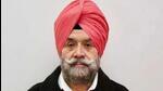 A look out circular has been issued against former Punjab chief minister Captain Amarinder Singh’s aide Bharat Inder Singh Chahal, who is under vigilance bureau’s investigation in a corruption case, officials said on Wednesday. (HT file photo) A look out circular has been issued against former Punjab chief minister Captain Amarinder Singh’s aide Bharat Inder Singh Chahal, who is under vigilance bureau’s investigation in a corruption case, officials said on Wednesday. (HT file photo)