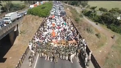 A huge demonstration was staged on Monday near the Karnataka-Maharashtra border as both the state assemblies began their winter session. (ANI)
