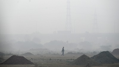 A man seen at a field engulfed in dense fog in the early morning hours at Sector 25A, Noida on December 19. According to the IMD on December 21, due to north-north westerly winds from Himalayas, cold wave conditions are likely to continue in isolated pockets of Himachal Pradesh, Punjab, Haryana and north Rajasthan for the next five days. Severe cold wave conditions are likely over Punjab on December 22 and 25, HT reported. (Sunil Ghosh / HT Photo) A man seen at a field engulfed in dense fog in the early morning hours at Sector 25A, Noida on December 19. According to the IMD on December 21, due to north-north westerly winds from Himalayas, cold wave conditions are likely to continue in isolated pockets of Himachal Pradesh, Punjab, Haryana and north Rajasthan for the next five days. Severe cold wave conditions are likely over Punjab on December 22 and 25, HT reported. (Sunil Ghosh / HT Photo)