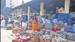 Mumbai, India - December 22, 2022: A general view of Marol Fish Market, at Andheri (East), in Mumbai, India, on Wednesday, December 22, 2022. (Photo by Vijay Bate/HT Photo) (HT PHOTO) Mumbai, India - December 22, 2022: A general view of Marol Fish Market, at Andheri (East), in Mumbai, India, on Wednesday, December 22, 2022. (Photo by Vijay Bate/HT Photo) (HT PHOTO)