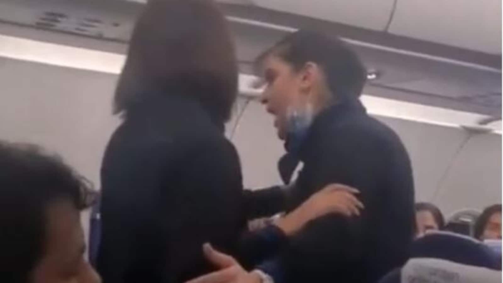 1600px x 900px - Not your servant': Video shows fight between IndiGo air hostess, passenger  | Latest News India - Hindustan Times