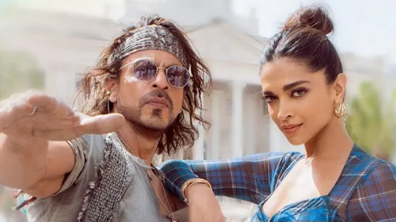 1600px x 899px - Pathaan song Jhoome Jo Pathaan: Shah Rukh Khan, Deepika dance into your  hearts | Bollywood - Hindustan Times
