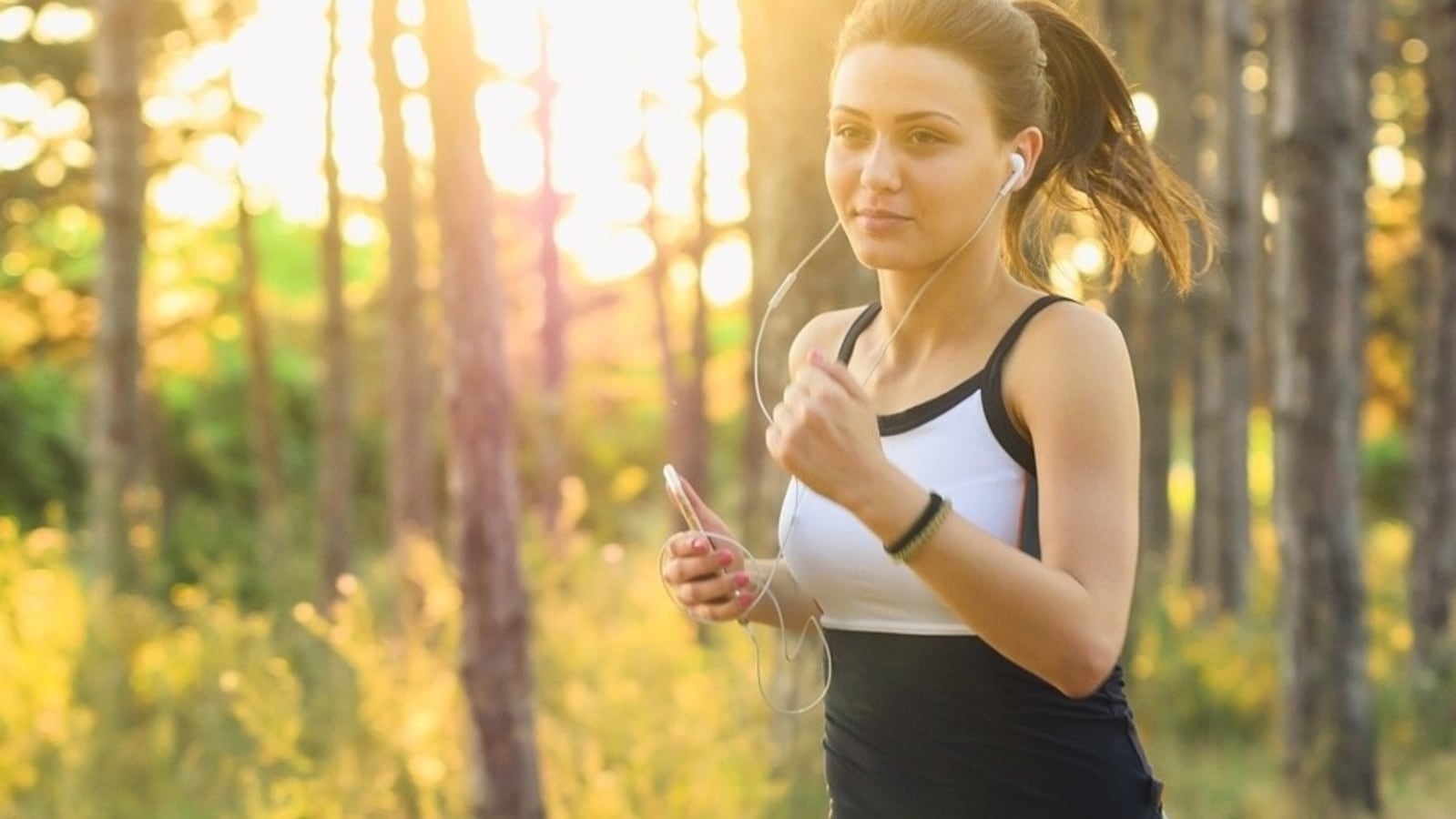 A look at the science behind brisk walking and jogging