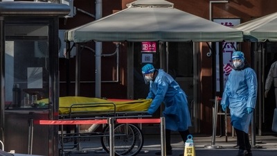 As Covid-19 infections soar across China, the country is likely experiencing 1 million infections and 5,000 virus deaths every day. It is believed that China's current situation has been driven by the BF.7 sub-variant of Omicron that is circulating in that country. (Bloomberg) As Covid-19 infections soar across China, the country is likely experiencing 1 million infections and 5,000 virus deaths every day. It is believed that China's current situation has been driven by the BF.7 sub-variant of Omicron that is circulating in that country. (Bloomberg)