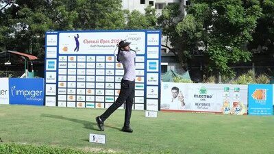 Chandigarh’s Karandeep Kochhar was placed tied 4th in Tour Championship 2022, PGTI’s season-ending event being played at the Beldih and Golmuri Golf Courses in Jamshedpur on Thursday. (HT Photo)