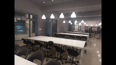 The Ferozepur administration has spent ₹15 lakh on giving the library a facelift. (HT Photo) The Ferozepur administration has spent ₹15 lakh on giving the library a facelift. (HT Photo)