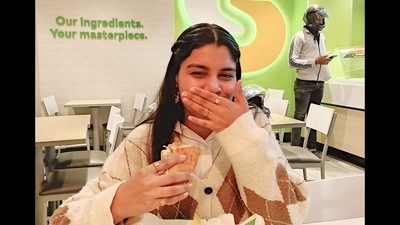 The woman named Harshita enjoying her sub. (Twitter/@harshitasaratka)