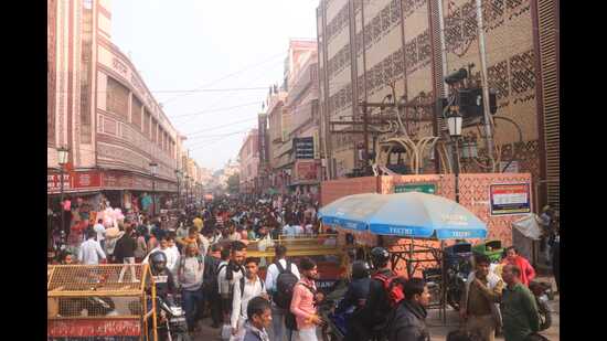 Completely packed Godowlia Market--one of the prime markets, also one of the most important public congregations point in Varanasi. District administration is going to carry out Covid awareness drives at all crowded points in the city. (Rajesh Kumar)