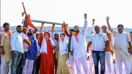 Panchamasali Lingayat community leaders during their agitation for reservation, at Hirebagewadi in Belagavi (PTI)