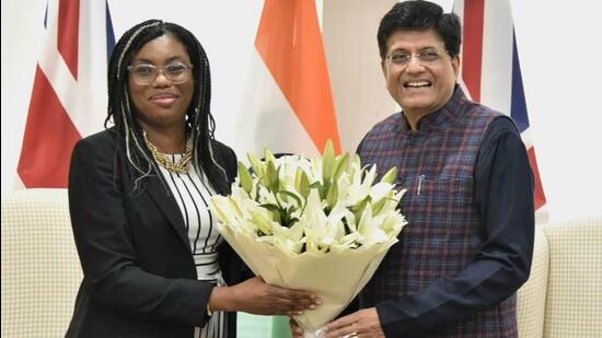 Union Minister Piyush Goyal (right) held bilateral meeting with UK Secy of State for International Trade Kemi Badenoch (left) during her visit to India on December 12-13 (Twittter/@Piyushgoyal)