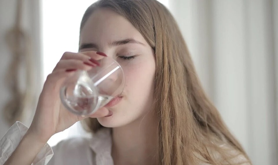 Drinking water (Pexels) Drinking water (Pexels)