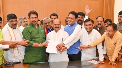 Vokkaliga leaders demand 12% reservation in govt jobs and college admissions (Twitter/R Ashoka) Vokkaliga leaders demand 12% reservation in govt jobs and college admissions (Twitter/R Ashoka)