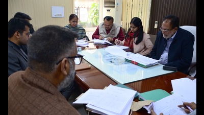 MC commissioner Shena Aggarwal (left) and mayor Balkar Singh Sandhu at Ludhiana MC’s finance panel meeting on Friday.
