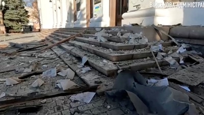 Russia-Ukraine War: View of the damage at Svobody Square in Kherson. (Reuters)
