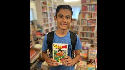Bookstore gives book to boy after he was short on cash. (Twitter/@Walking BookFairs)