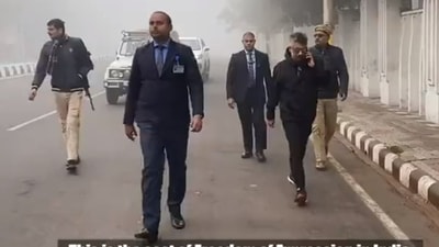 Vivek Agnihotri has shared a video on Twitter. Vivek Agnihotri has shared a video on Twitter.