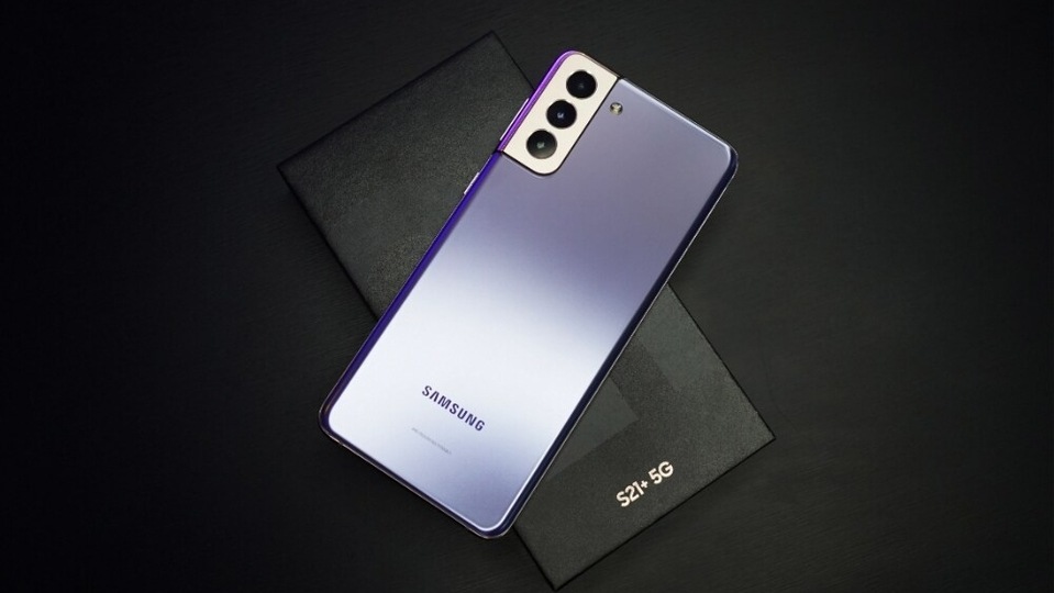 best phone under 25000 of samsung