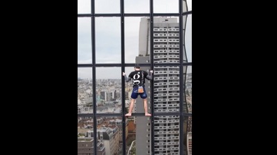 5 hair-raising videos of 2022. (Instagram/@alexis.landot)