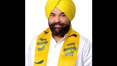 Makhan Singh Lobana, Aam Aadmi Party (AAP)’s chairman candidate for zila parishad has been held in connection with an inter-state immigration fraud case, registered at Ambala Cantonment police station on December 13, police said. (HT File) Makhan Singh Lobana, Aam Aadmi Party (AAP)’s chairman candidate for zila parishad has been held in connection with an inter-state immigration fraud case, registered at Ambala Cantonment police station on December 13, police said. (HT File)