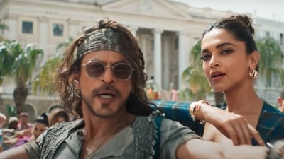 Actors Shah Rukh Khan and Deepika Padukone in the song Jhoome Jo Pathaan. Actors Shah Rukh Khan and Deepika Padukone in the song Jhoome Jo Pathaan.