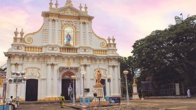 Immaculate Conception Cathedral, Pondicherry: A well-known site in Puducherry is the Immaculate Conception Cathedral. Any tourist would be mesmerised by the Cathedral's architecture, drawn to the peaceful surroundings and compelled to stay by the gorgeous interiors. Doric columns in pairs may be seen on&nbsp;the church's impressive porch. In front of the church stands a famous statue of Our Lady holding a little Jesus. (Garima Verma)
