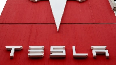 Tesla: The logo of car manufacturer Tesla is seen. (Reuters)