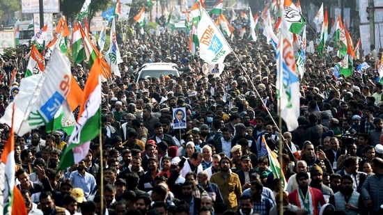 Congress supporters join Bharat Jodo Yatra.(Shrikant Singh)