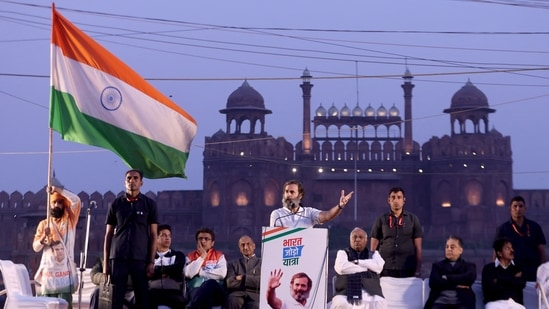 Congress party leader Rahul Gandhi addresses the crowd at the Red Fort during the Yatra.(Hindustan Times)