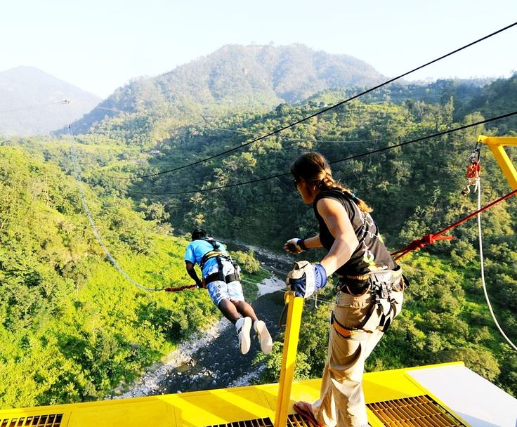 The Swing has almost double the free fall of the bungy and almost as much fear. (pinterest)
