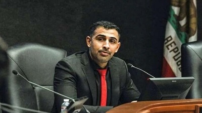 Mikey Hothi: Mikey Hothi becomes first Sikh city mayor in California. Mikey Hothi: Mikey Hothi becomes first Sikh city mayor in California.