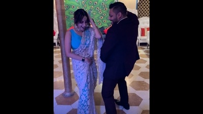 Couple dancing to Chura Ke Dil Mera at a party is wowing people. (Instagram/@dancamaze)