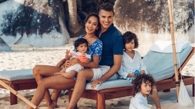 Lisa Haydon’s Christmas wish came gift-wrapped with a family postcard (Instagram/@lisahaydon) Lisa Haydon’s Christmas wish came gift-wrapped with a family postcard (Instagram/@lisahaydon)
