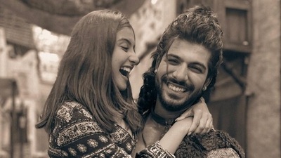 Tunisha Sharma and Sheezan Khan were working on Alibaba - Dastaan-e-Kabul. Tunisha Sharma and Sheezan Khan were working on Alibaba - Dastaan-e-Kabul.