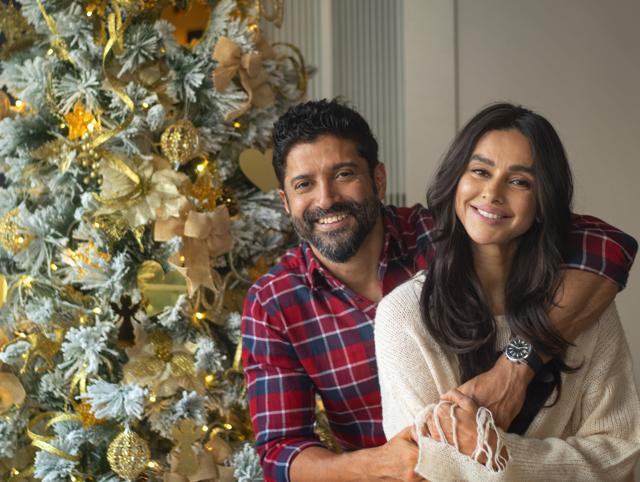 Farhan and Shibani at their Mumbai house, pose exclusively for HT City. (Photo by Satish Bate/ Hindustan Times) (CREDIT: Satish Bate/ Hindustan Times) Farhan and Shibani at their Mumbai house, pose exclusively for HT City. (Photo by Satish Bate/ Hindustan Times) (CREDIT: Satish Bate/ Hindustan Times)