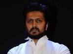 Riteish Deshmukh has apologised after a journalist claimed that his team misbehaved with media persons.