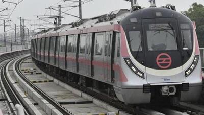 Delhi Metro Rail Corporation (DMRC) said operations were impacted between 11:15am and 12:35pm on Monday on the segment between Maujpur and Shiv Vihar, with train services only available in the up line, while the down line had to be halted. (Sanchit Khanna/HT Archive)