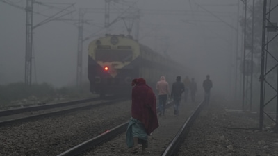 On Christmas, the temperature dropped to 3°C in some areas of Delhi. The weather department predicted the cold wave conditions to prevail over the next few days. (PTI) On Christmas, the temperature dropped to 3°C in some areas of Delhi. The weather department predicted the cold wave conditions to prevail over the next few days. (PTI)