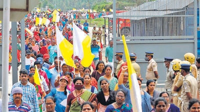 The 138-day-long strike against the upcoming multi-utility sea port in Vizhinjam near Thiruvananthapuram was called off on December 6 after several rounds of discussions. (Vivek Nair/ht photo) The 138-day-long strike against the upcoming multi-utility sea port in Vizhinjam near Thiruvananthapuram was called off on December 6 after several rounds of discussions. (Vivek Nair/ht photo)