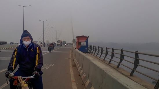 As per IMD, "Moradabad will witness a minimum temperature of 7°C and a maximum temperature of 18°C while dense fog will continue to persist today."&nbsp;(PTI)
