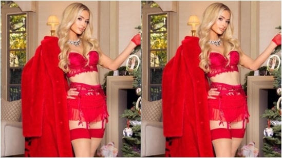 Paris wore her tresses open in wavy curls with a middle part as she posed for the cameras. (Instagram/@parishilton)