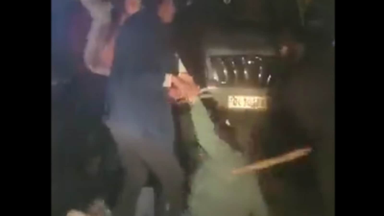 Police Fine Warn Group Of Women Involved In Street Fight In Roorkee Police Fine Warn Group Of Women Involved In Street Fight In Roorkee