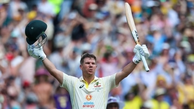 Australia's David Warner celebrates after scoring 200 runs during the second cricket test between South Africa and Australia at the Melbourne Cricket Ground, Australia, Tuesday, Dec. 27, 2022. AP/PTI(AP12_27_2022_000058B) (AP) Australia's David Warner celebrates after scoring 200 runs during the second cricket test between South Africa and Australia at the Melbourne Cricket Ground, Australia, Tuesday, Dec. 27, 2022. AP/PTI(AP12_27_2022_000058B) (AP)
