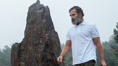 Rahul Gandhi pays tribute to former prime minister Indira Gandhi at Shakti Sthal, in New Delhi, Monday, Dec. 26, 2022. (PTI Photo/Ravi Choudhary) Rahul Gandhi pays tribute to former prime minister Indira Gandhi at Shakti Sthal, in New Delhi, Monday, Dec. 26, 2022. (PTI Photo/Ravi Choudhary)