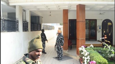Paramilitary personnel outside the house of liquor baron Charanjit Bajaj in Sarabha Nagar, Ludhiana, on Tuesday. (Harvinder Singh/HT)