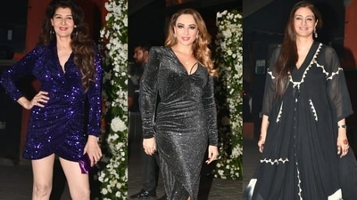 Sangeeta Bijlani, Iulia Vantur and Tabu at Salman Khan's birthday party. (Pics: Yogen Shah) Sangeeta Bijlani, Iulia Vantur and Tabu at Salman Khan's birthday party. (Pics: Yogen Shah)