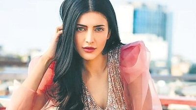 Shruti Haasan has said thinking that Hollywood actors 'are more ahead and progressive is nonsense'. Shruti Haasan has said thinking that Hollywood actors 'are more ahead and progressive is nonsense'.
